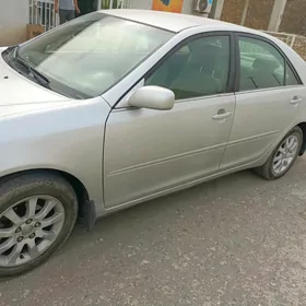 Toyota Camry 2004
