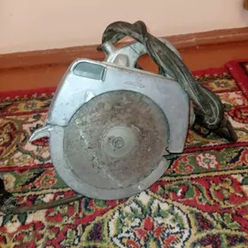 Agaç Kesýän