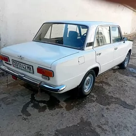 Lada 2104 1986