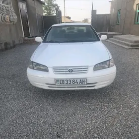 Toyota Camry 1998
