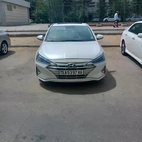 Hyundai Elantra 2020