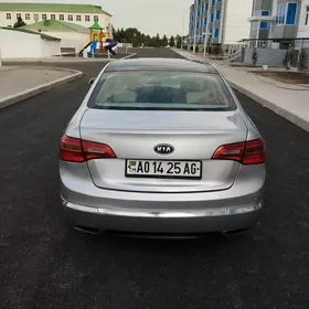 Kia Cadenza 2013