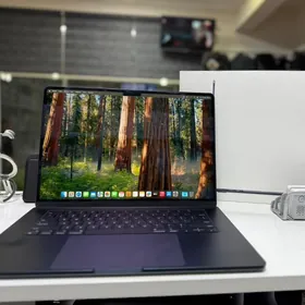 MacBook Air 13 M3 8/256
