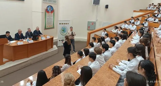 В Минске прошла встреча туркменского посла со студентами