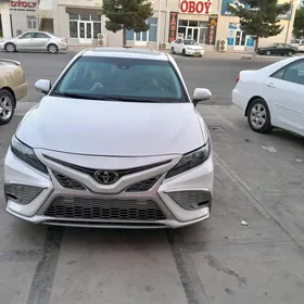 Toyota Camry 2022