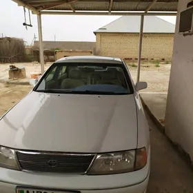 Toyota Avalon 1999