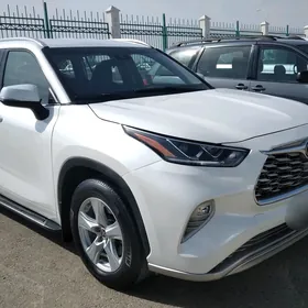 Toyota Highlander 2020