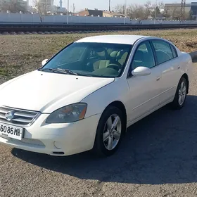 Nissan Altima 2003