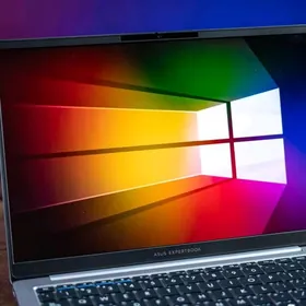 ASUS 32-RAM EXPERTBOOK Ultra 7