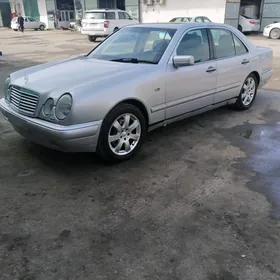 Mercedes-Benz E430 1996