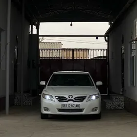 Toyota Camry 2010