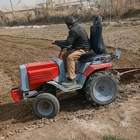 MTZ T-28 2000