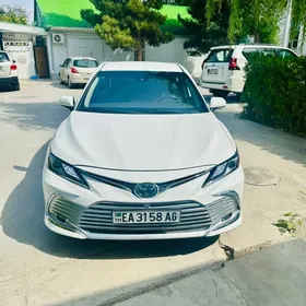Toyota Camry 2022