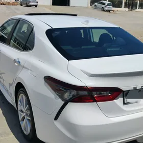 Toyota Camry 2022