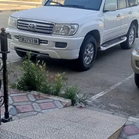 Toyota Land Cruiser 2000