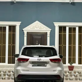 Toyota Highlander 2019