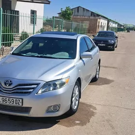 Toyota Camry 2010