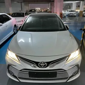 Toyota Camry 2022