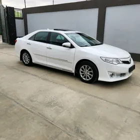 Toyota Camry 2012