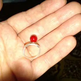 Kümüş ýüzük žemçuk gaşly