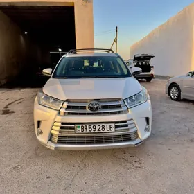 Toyota Highlander 2018