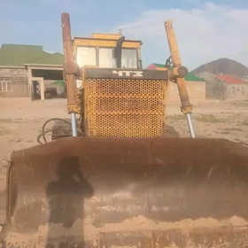 Komatsu D155AX-8 1987