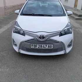 Toyota Yaris 2016