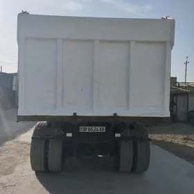 Kamaz 6520 2015