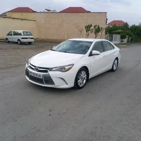 Toyota Camry 2015