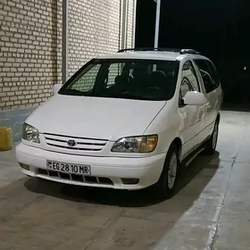 Toyota Sienna 2001