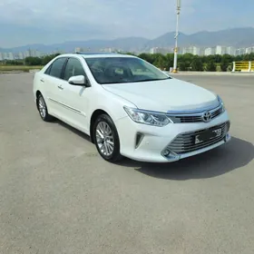Toyota Camry 2016