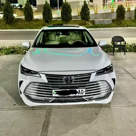 Toyota Avalon 2019