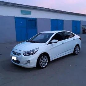 Hyundai Accent 2014
