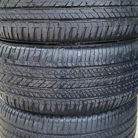 265/50/19 Bridgestone