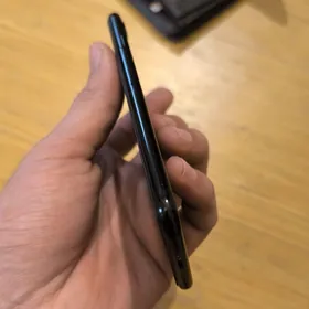 iPhone 7 ozi