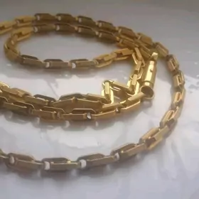 gyzyl bolt