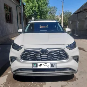 Toyota Highlander 2020
