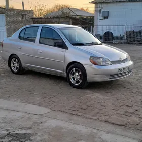 Toyota Echo 2001