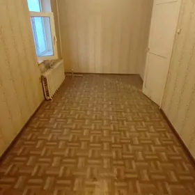Satlyk jay 11 mkr 1 etaj 2 kom