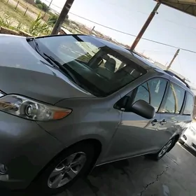 Toyota Sienna 2017