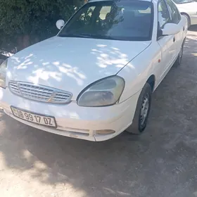 Daewoo Nubira 2001