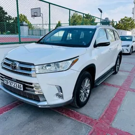 Toyota Highlander 2019