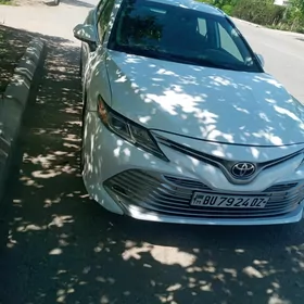 Toyota Camry 2018