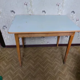 стол