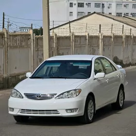 Toyota Camry 2004