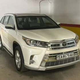 Toyota Highlander 2017
