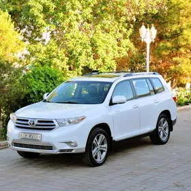 Toyota Highlander 2013