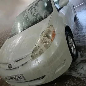 Toyota Sienna 2008