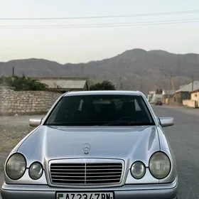 Mercedes-Benz E320 1999
