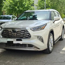 Toyota Highlander 2022